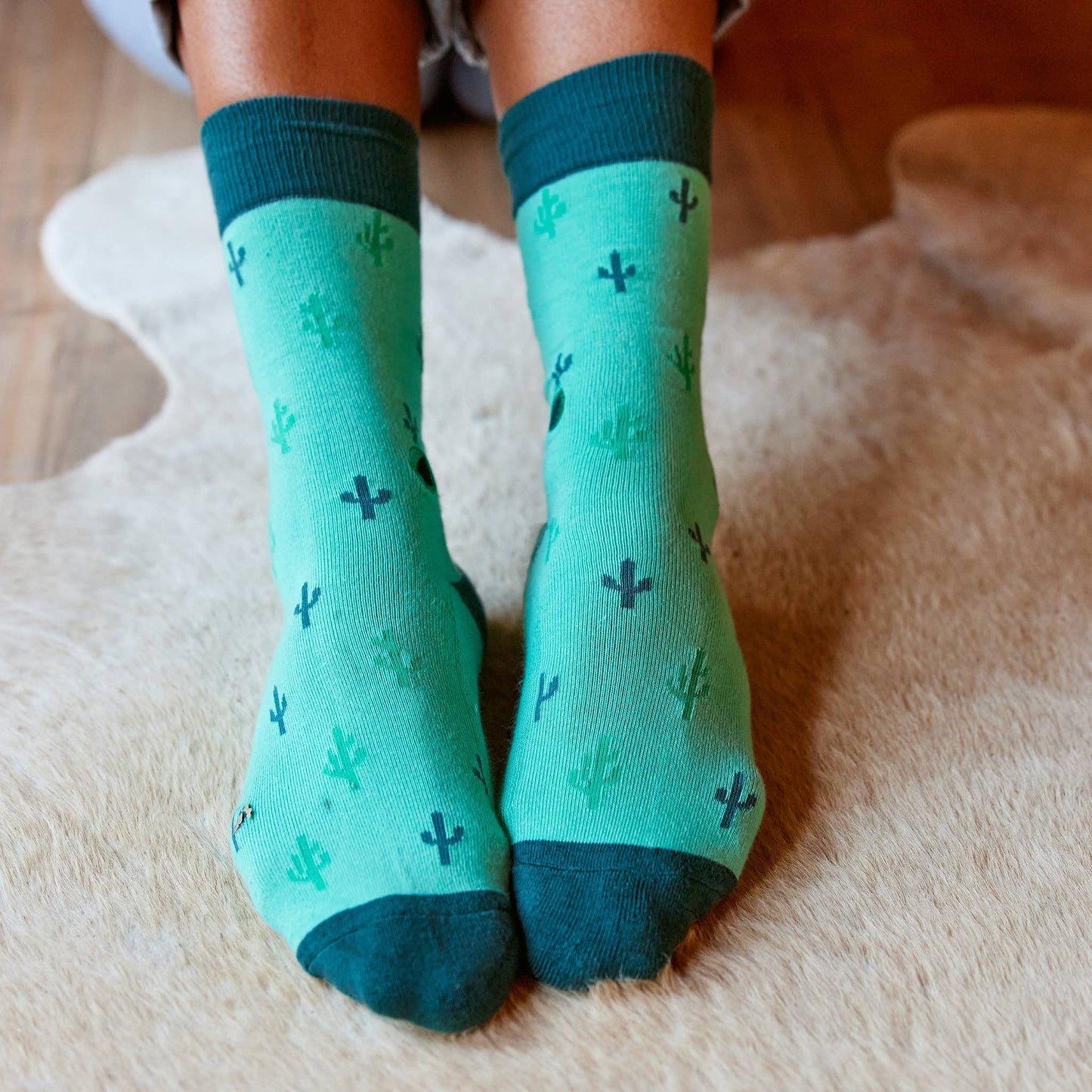 Socks that Protect Tropical Rainforests (Green Cacti): Small