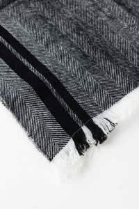 Scarf edge stripes fog acrylic 80Lx19 gray/black