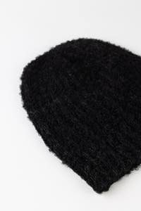 Hat slouchy knobby beanie alpaca black