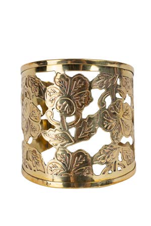 Bracelet cuff floral cut out metal 3W gold