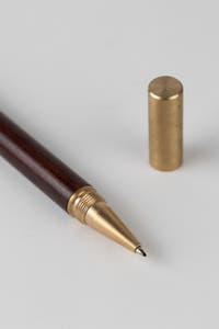 Pen w/gift box sheesham wd/brass 5.5L brn/gld/blk